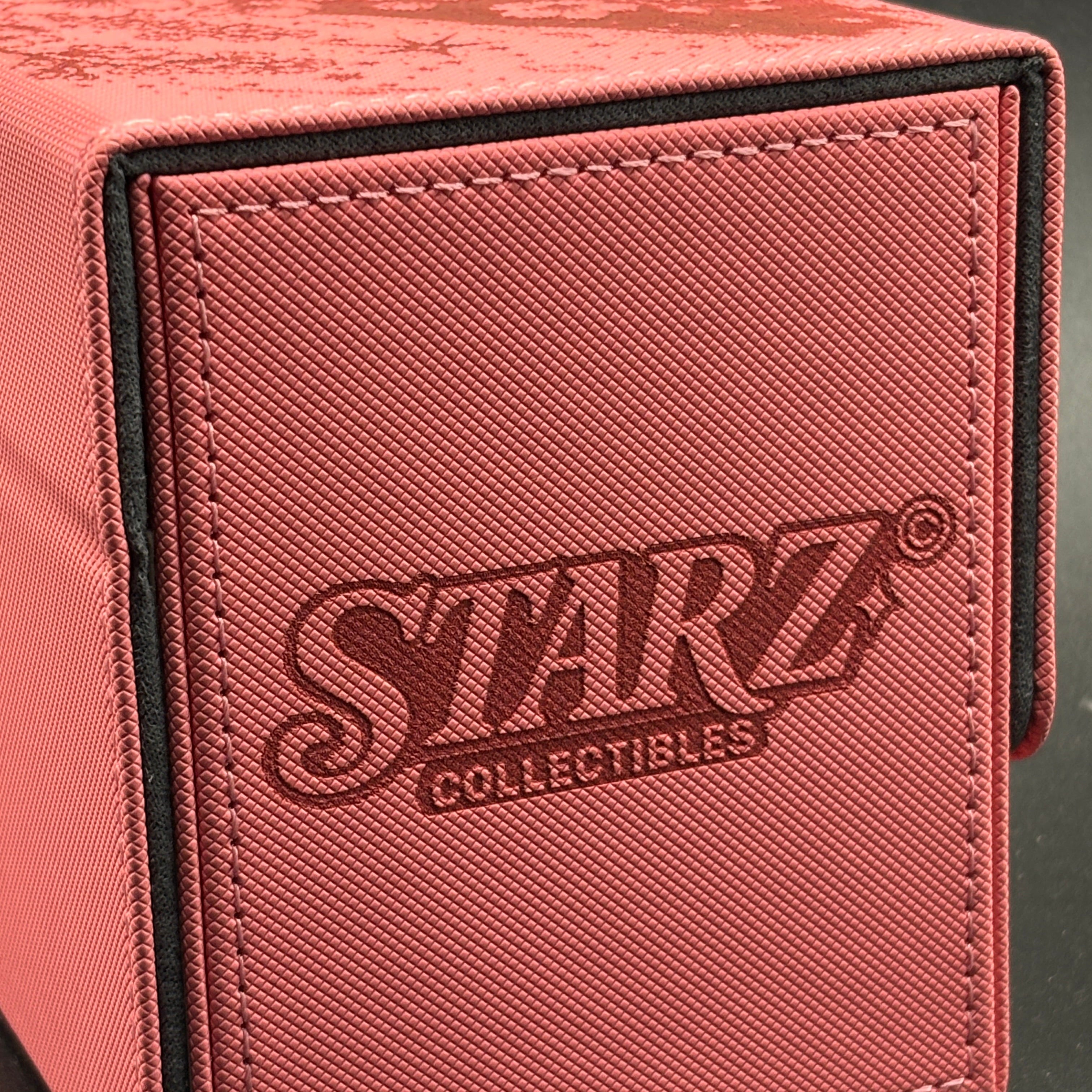 Cherry Blossom Custom Deckbox mit Laser-Gravur – 100 Karten Magnetverschluss | Handmade by Starz Collectibles Deutschland